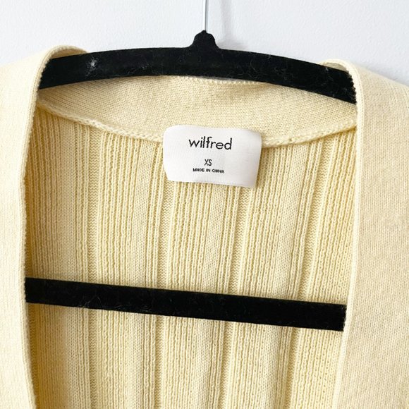 ✨ NWOT Butter Yellow Plunge Front Cardigan | Aritzia - Picture 5 of 6